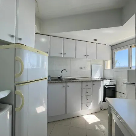 Apartment Azor Sea Front Poniente *